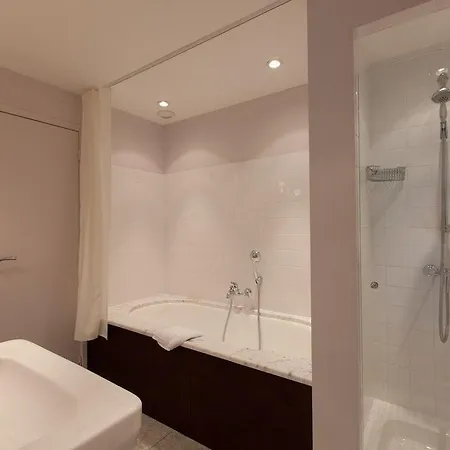 Hotell Le Y