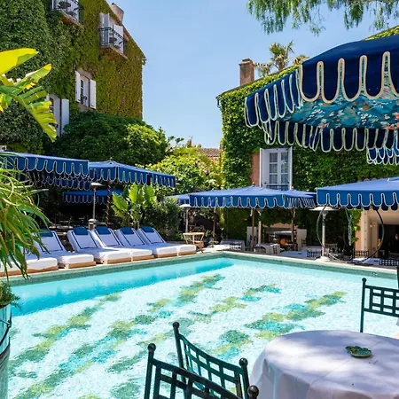 Le Y Hotell