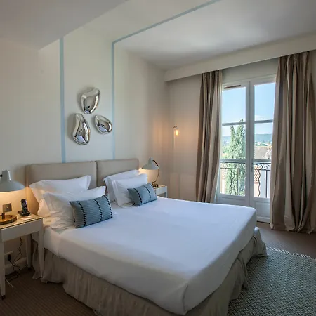 Hotell Le Y