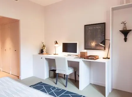 Le Y فندق سان تروبيه