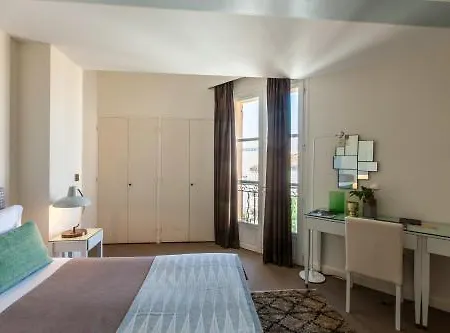 Hotell Le Y Saint-Tropez