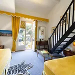 Le Y Hotel Saint Tropez