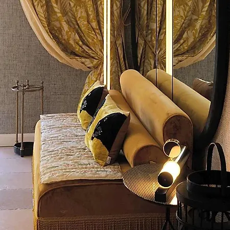 Le Y 4* Сен-Тропе