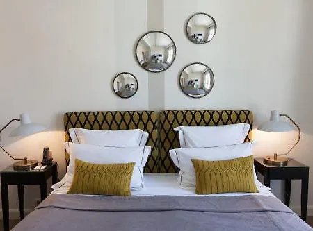 Le Y 4* סן טרופז