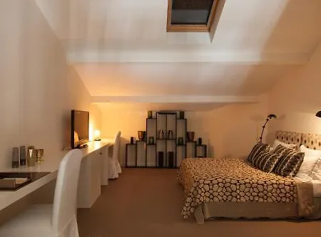 Hotel Le Y 4*