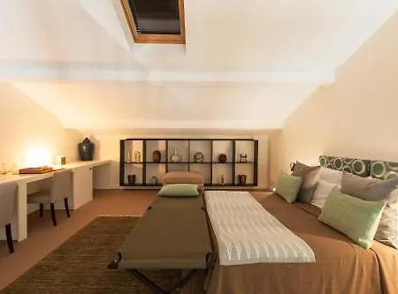 Hotel Le Y 4*